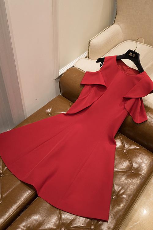 cute short red homecoming dresses Cute V Neck Red Satin Short Prom Dresses, V Neck Red Homecoming Dresse –  Lwt Dress