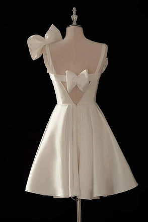 Short Ivory A-Line Homecoming Dress With Bowknot, Cute Party Dress chh0164