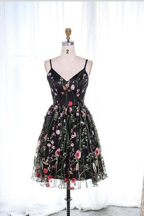 Black Spaghetti Straps Sleeveless Homecoming Dress with Lace Flowers, Cute Prom Gown UQ2162