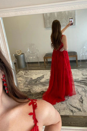 Elegant A-line Red Lace Spaghetti Straps Prom Dresses With Applique,Party Gown With Slit chp0131