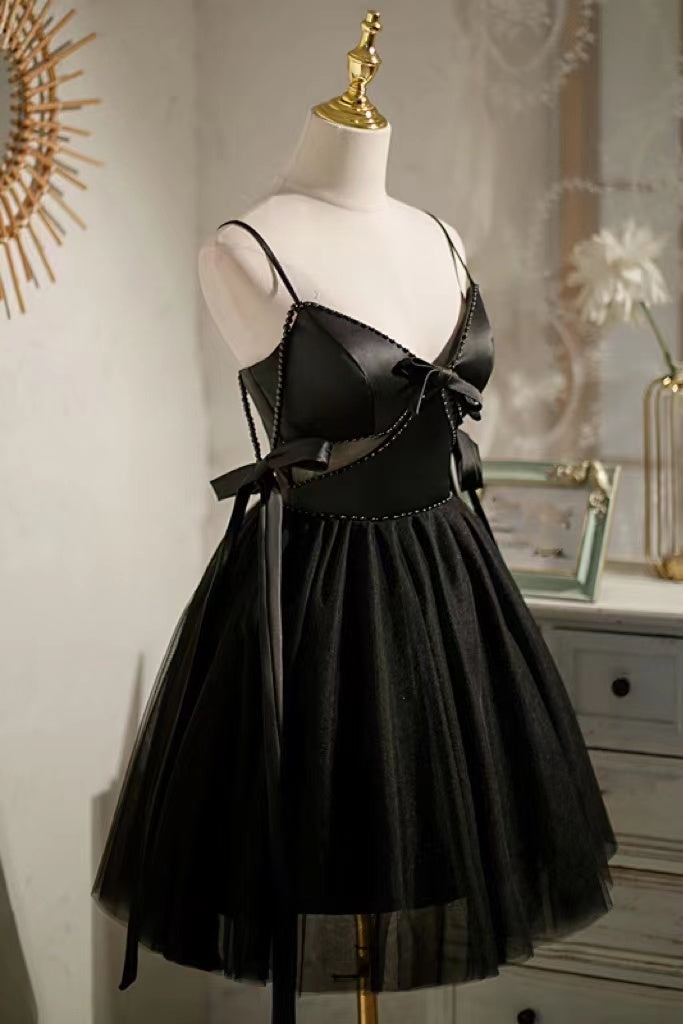 Cute Black Satin Spaghetti Straps V Neck Short Homecoming Dresses With Bowknot chh0065