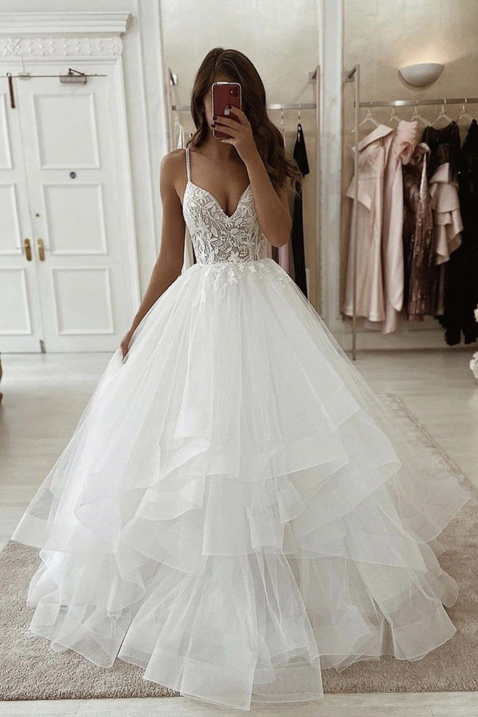 A-line Spaghetti Straps Vintage Tulle Modest Beach Wedding Dresses with Applique UQW0024