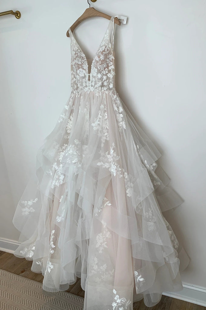 A-Line Lace Wedding Dress With Sweep Train ,Deep V Neck Lace Appliques Bridal Gowns CHW0033