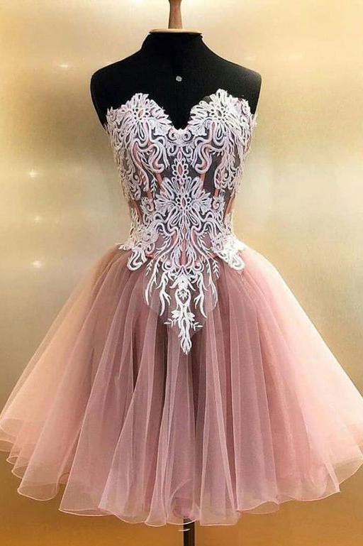 A Line Sweetheart Tulle Homecoming Dress with Lace Appliques, Cute Short Prom Dress UQ2131