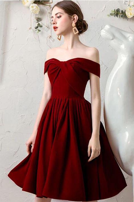 grad dresses knee length A-Line Sequined Graduation COCOMELODY CS0563, Wisteria Purple Back Details Burgundy Off the Shoulder Pleated