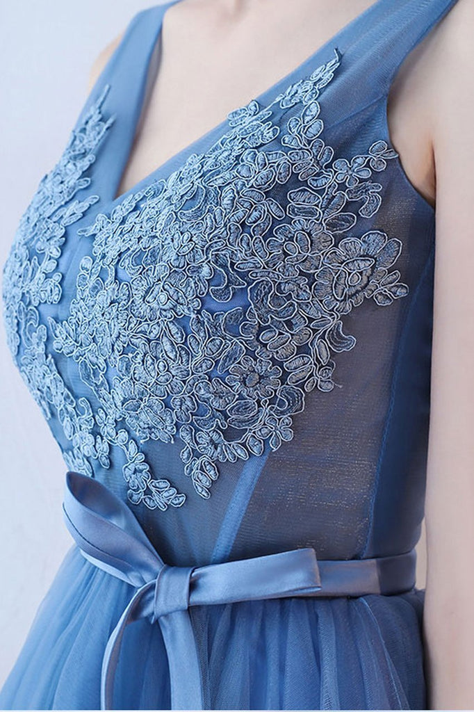 Cute Blue V Neck Sleeveless Tulle Homecoming Dress with Lace Appliques Belt UQ1939