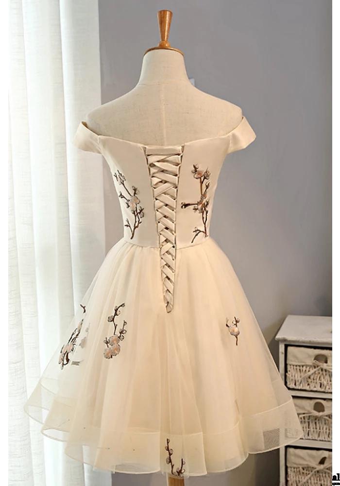 A Line Off the Shoulder Short Homecoming Gown with Appliques, Tulle Short Party Dresses UQ2146