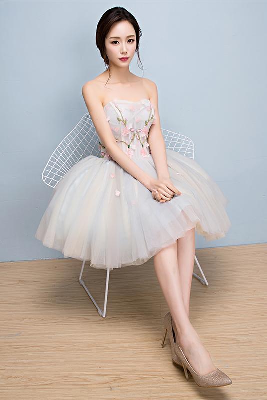 Unique Strapless Tulle Short Homecoming Dress with Appliques, A Line Sweetheart Prom Dress UQ1730