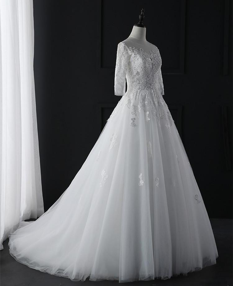 Romantic 3/4 Sleeves Illusion Neckline Lace Appliqued Wedding Dresses UQ2555