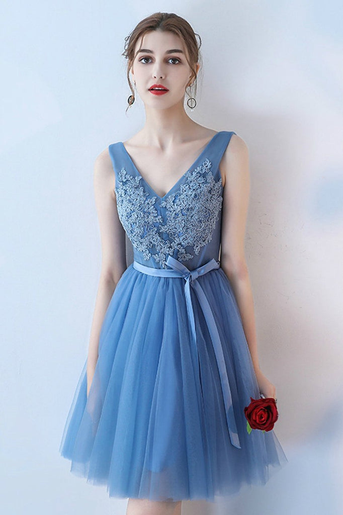 Cute Blue V Neck Sleeveless Tulle Homecoming Dress with Lace Appliques Belt N1939