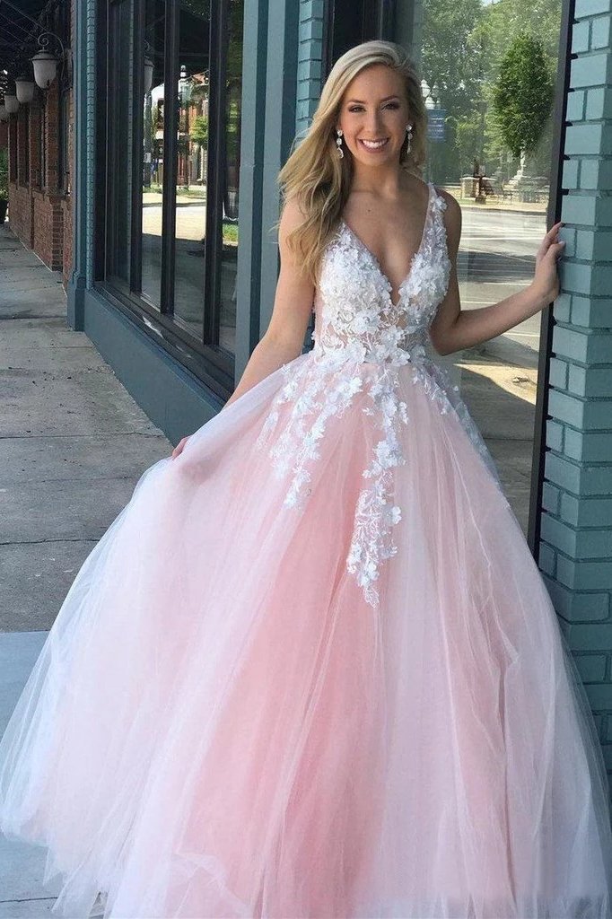 Stunning Lace Applique Long Prom Dresses Quinceanera Dress with Flowers UQ2035