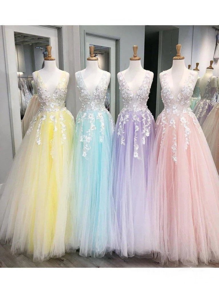 Stunning Lace Applique Long Prom Dresses Quinceanera Dress with Flowers UQ2035