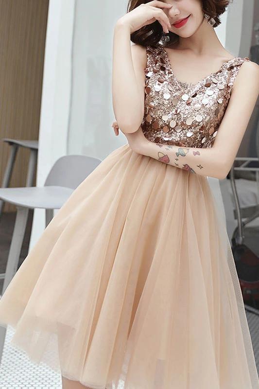 Sparkly V Neck Short Tulle Homecoming Dress, Shiny Above Knee Graduation Dress UQ2140